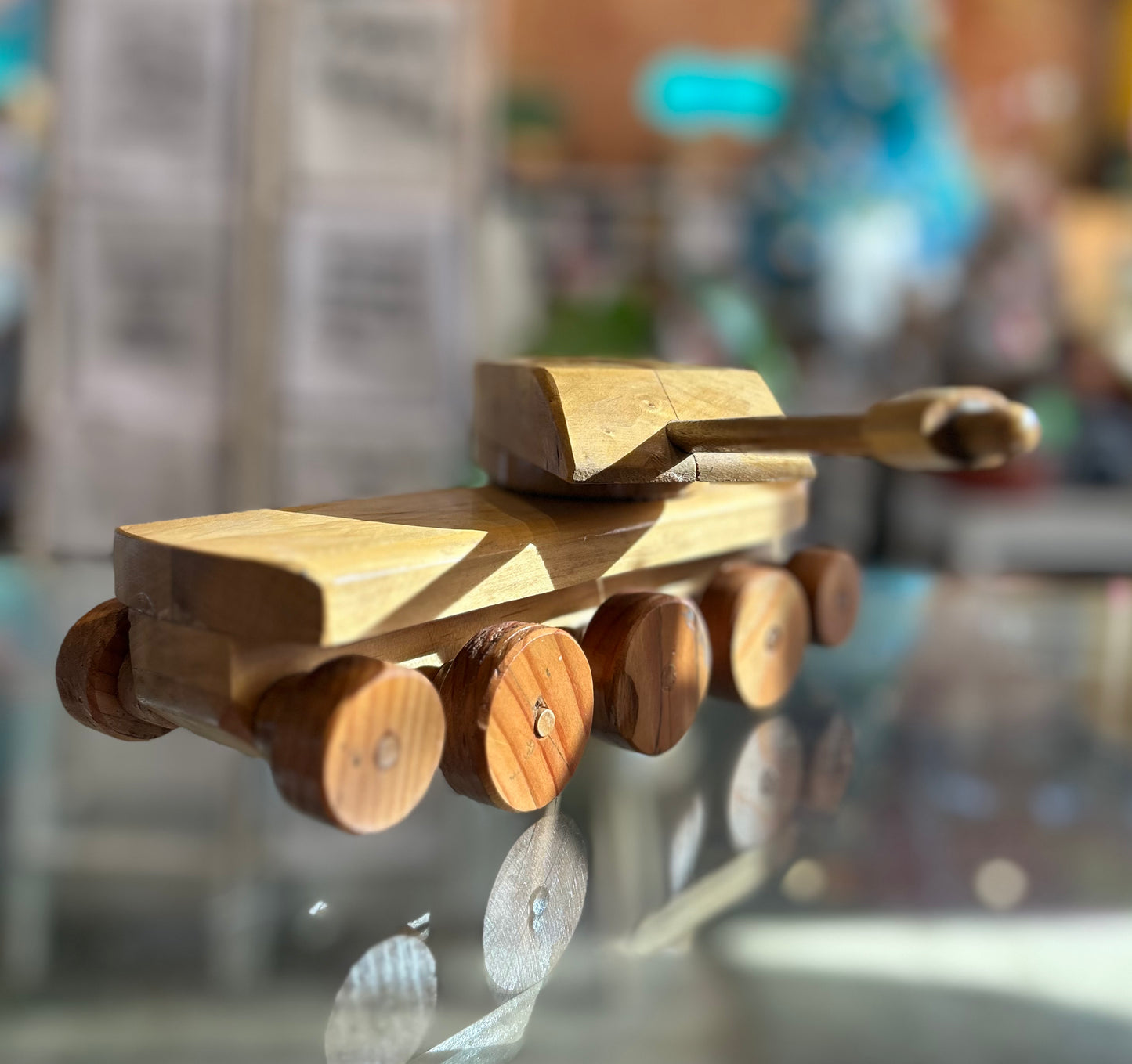 Toy-Boy Tank