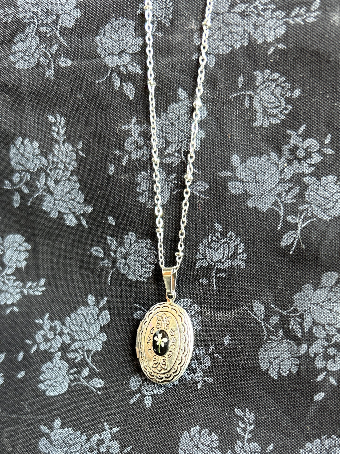 Ravenclaws Creations- Botanical Necklaces