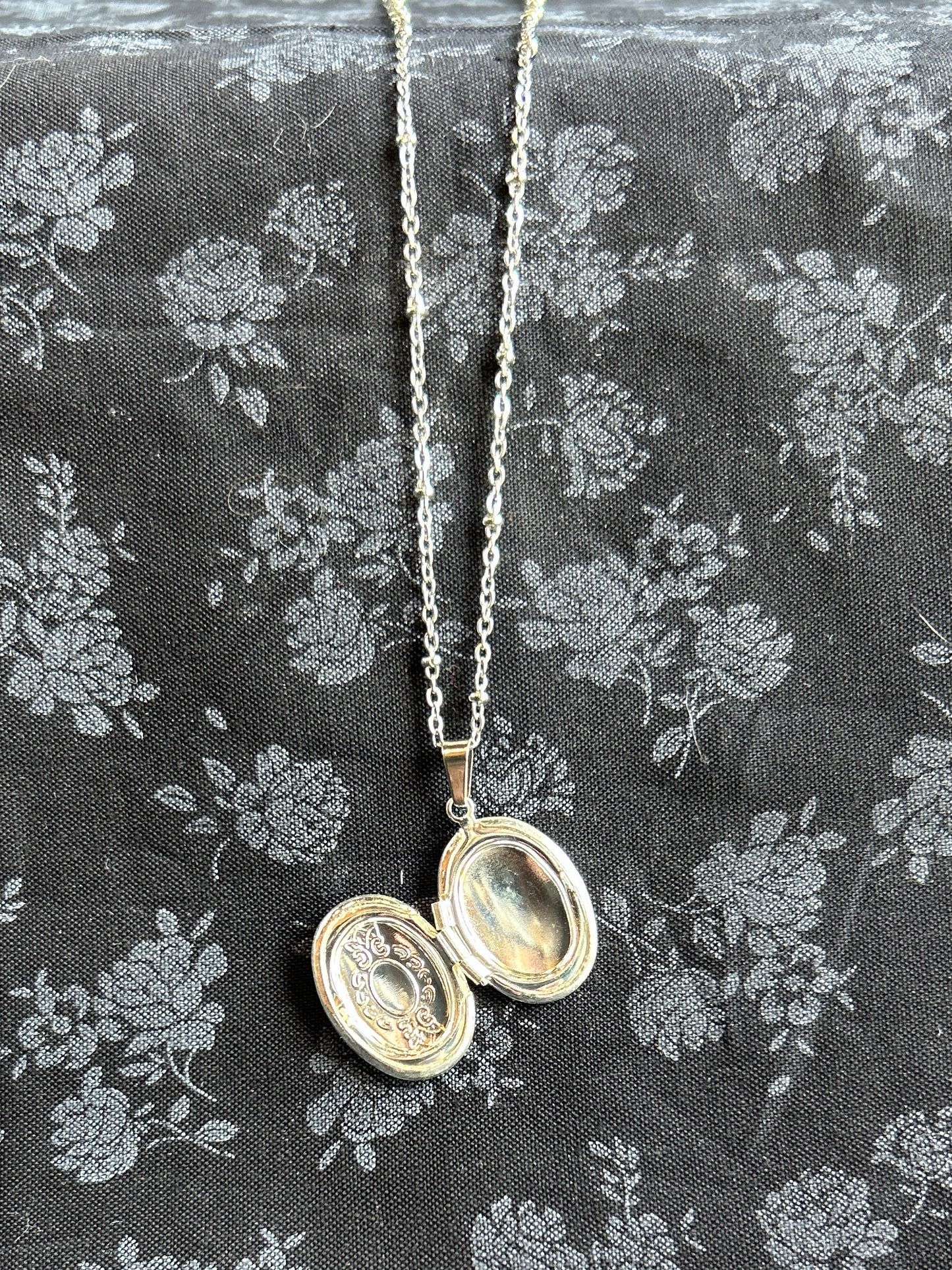Ravenclaws Creations- Botanical Necklaces