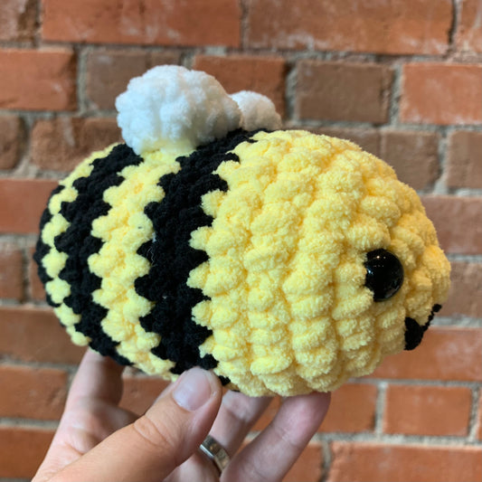 Crochet in the Mud - Bee