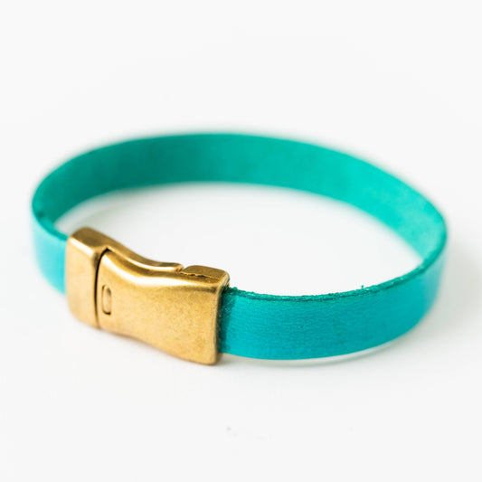 Nest Pretty Things Colorful Leather Magnetic Bracelet